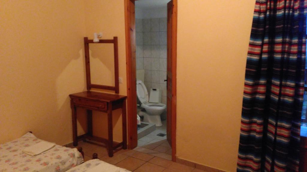 Stergiou Rooms Liri Ngoại thất bức ảnh